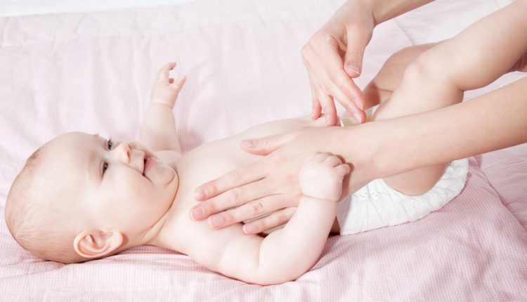 Bunda, Hati-hati Memilih Produk Perawatan Kulit Untuk Bayi, Berikut Tipsnya!