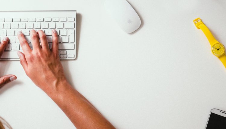 Gemar Menulis? Coba Kenali Karir sebagai Content Writer