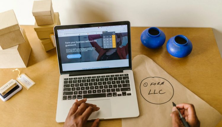 Ayo Mulai Berubah di Eranya Bisnis Berbasis Digital