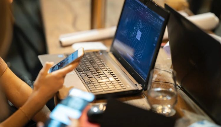 Desainer Website Wajib Tahu Website untuk Membantu Kinerja