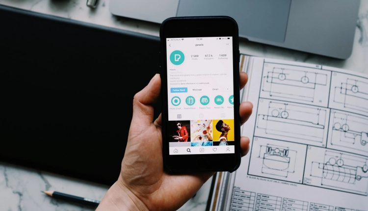 Tingkatkan Bisnis dengan Tools Instagram Analytics