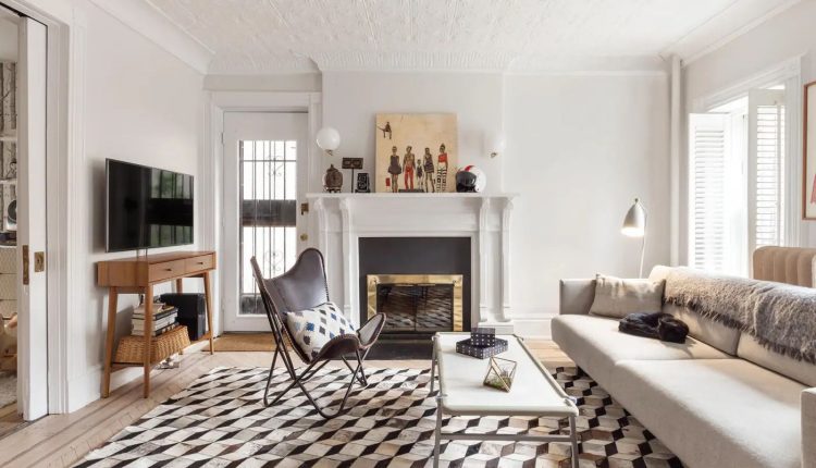 Bukan Hanya Sebagai Dekorasi Rumah, Ini Manfaat Memasang Karpet di Rumah